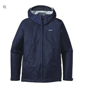 Patagonia Men's Navy Blue Torrentshell rain jacket